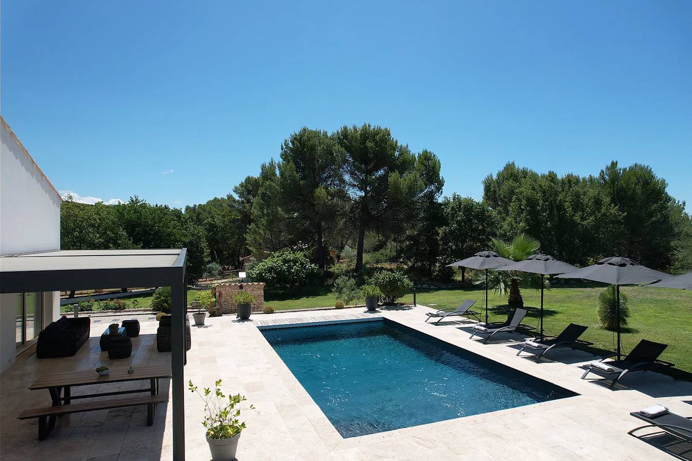 Villa luxe climatisée piscine jolie vue Aix en Provence in Saint-Cannat, Region de Aix-en-Provence