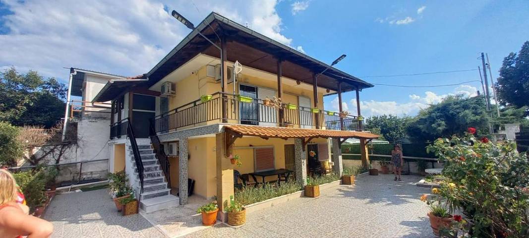 Villa per 15 persone, con giardino e panorama, adatto a famiglie con bambini - 1