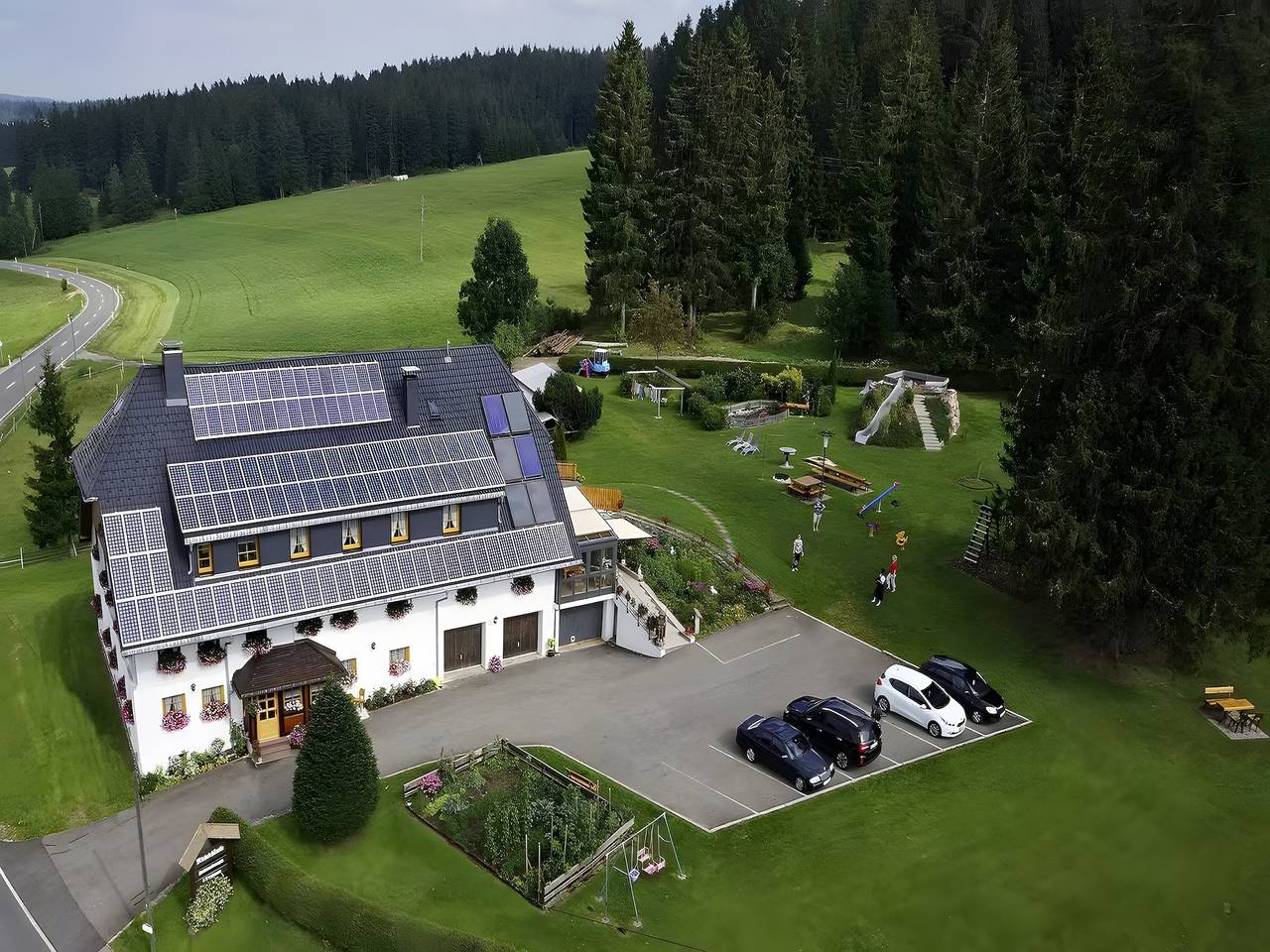 Appartement 'Hüttenstüble' met uitzicht op de bergen, gedeelde tuin en Wi-Fi, foto 9
