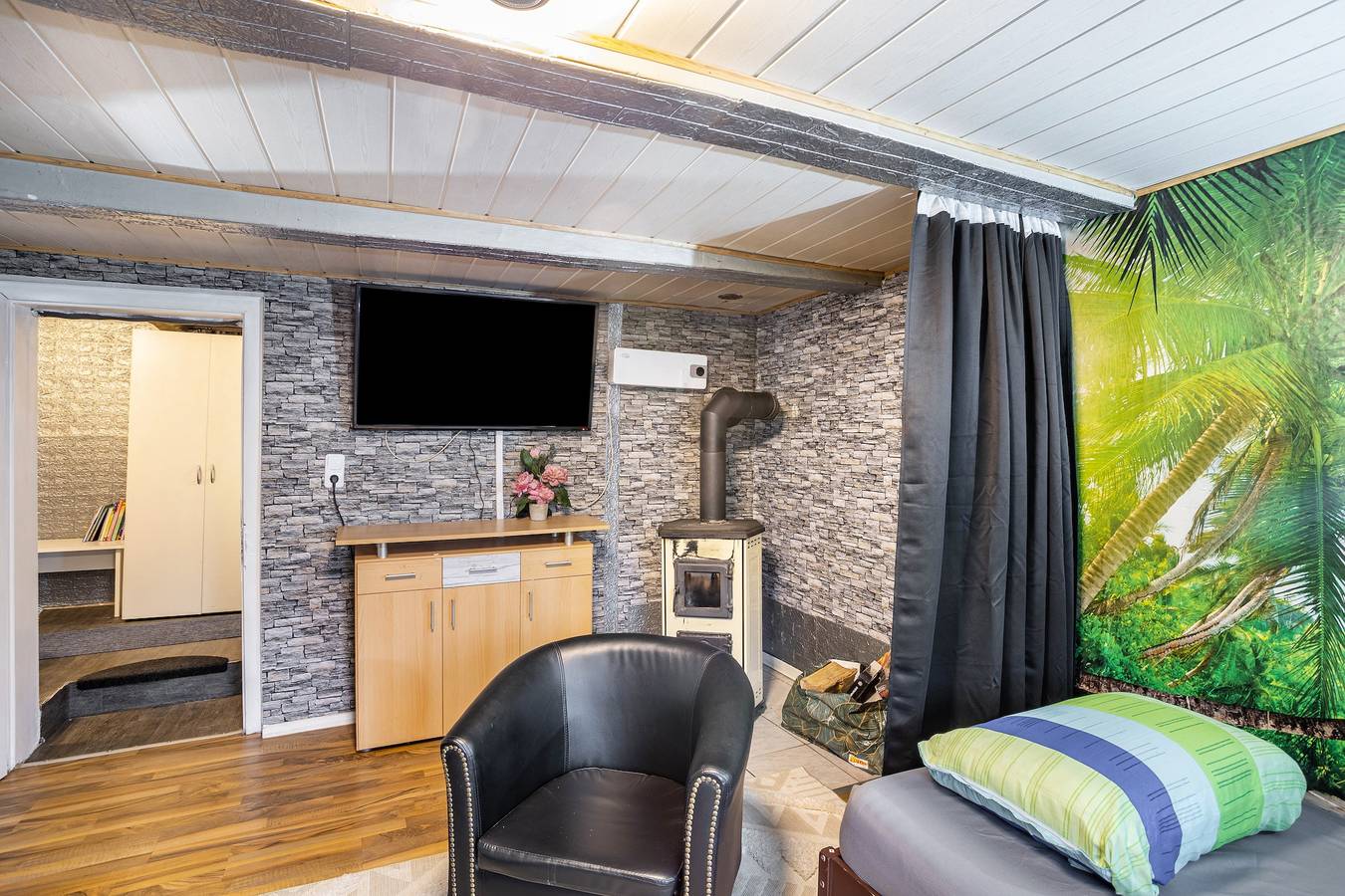 Ganze Wohnung, Apartment 'Happy 2' mit Bergblick, privater Terrasse und Wlan in Olsberg, Hochsauerlandkreis