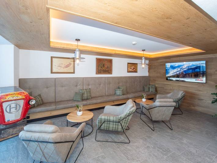Ganze Wohnung, Direkt an der Piste gelegen mit Sauna im Haus. in Hinterglemm, Saalbach-Hinterglemm