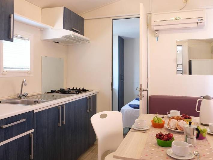 Wohnwagen für 6 Personen, mit Kinderpool auf Sizilien - 4