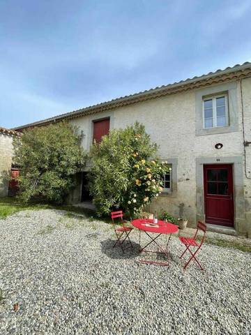 Gîte pour 5 personnes, avec terrasse à Sainte-Eulalie (Aude)