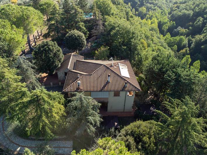 Gîte pour 4 personnes, avec piscine ainsi que terrasse et jardin, animaux acceptés à Colle di Val d'Elsa - 3