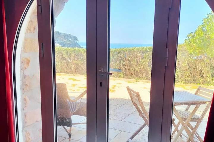 Gîte pour 4 personnes, avec jardin dans Plage de La Gorguette