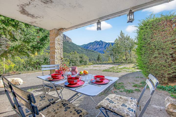 Ferienhaus für 4 Personen, mit Garten in Beauvezer, Castellane und Umgebung