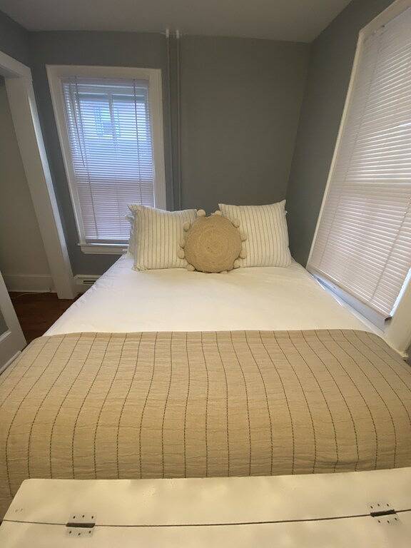 Cozy cottage on iconic tree lined Washington Street in Cape May, Cape May County