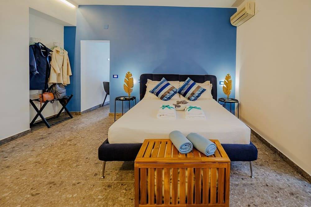 Entire apartment, Il Sogno di Beatrice Luxury Apartment in Manarola, Riomaggiore Municipality