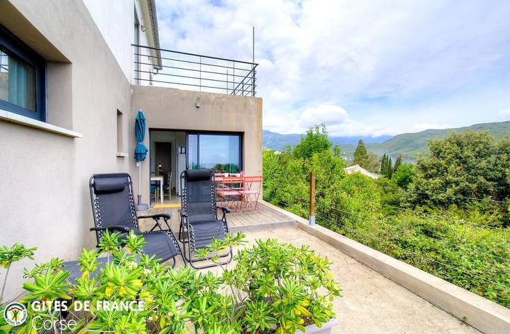 Gîte pour 2 personnes, avec Terrasse et Vue à Sisco - 4