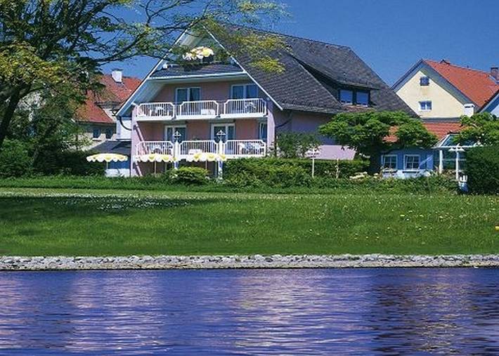Hotel für 2 Personen, mit Terrasse und Garten sowie Meerblick und Seeblick in Langenargen - 2