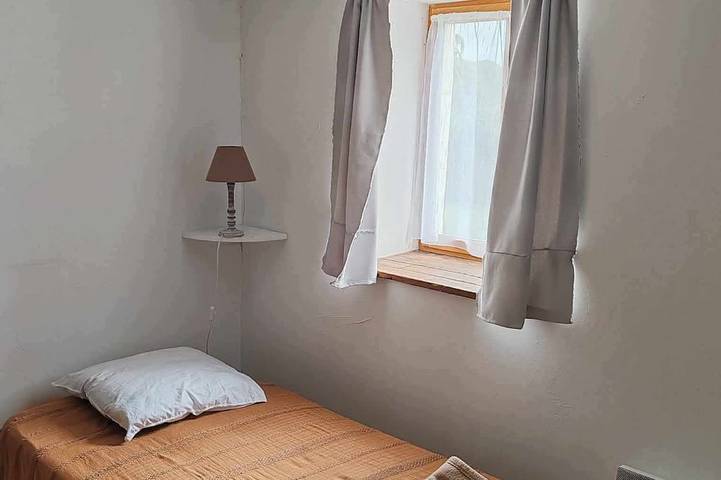 Location de vacances pour 15 personnes, animaux acceptés à Braye-sous-Faye - 2