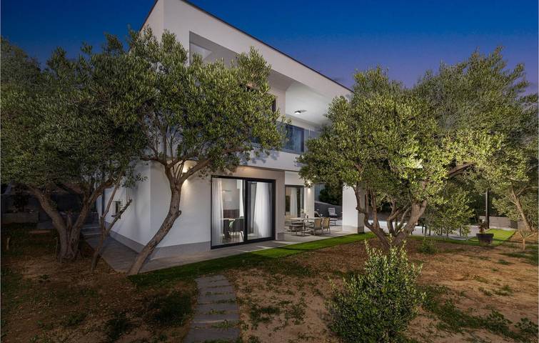 Ferienhaus für 8 Personen in Banjol