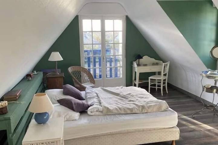 Location de vacances pour 14 personnes, avec terrasse et jardin dans Plage De Treherve - 4