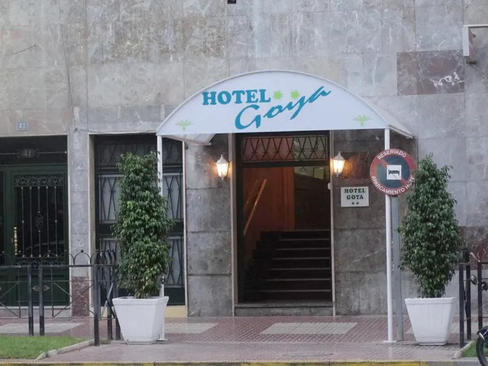 Hotel para 4 personas - 1
