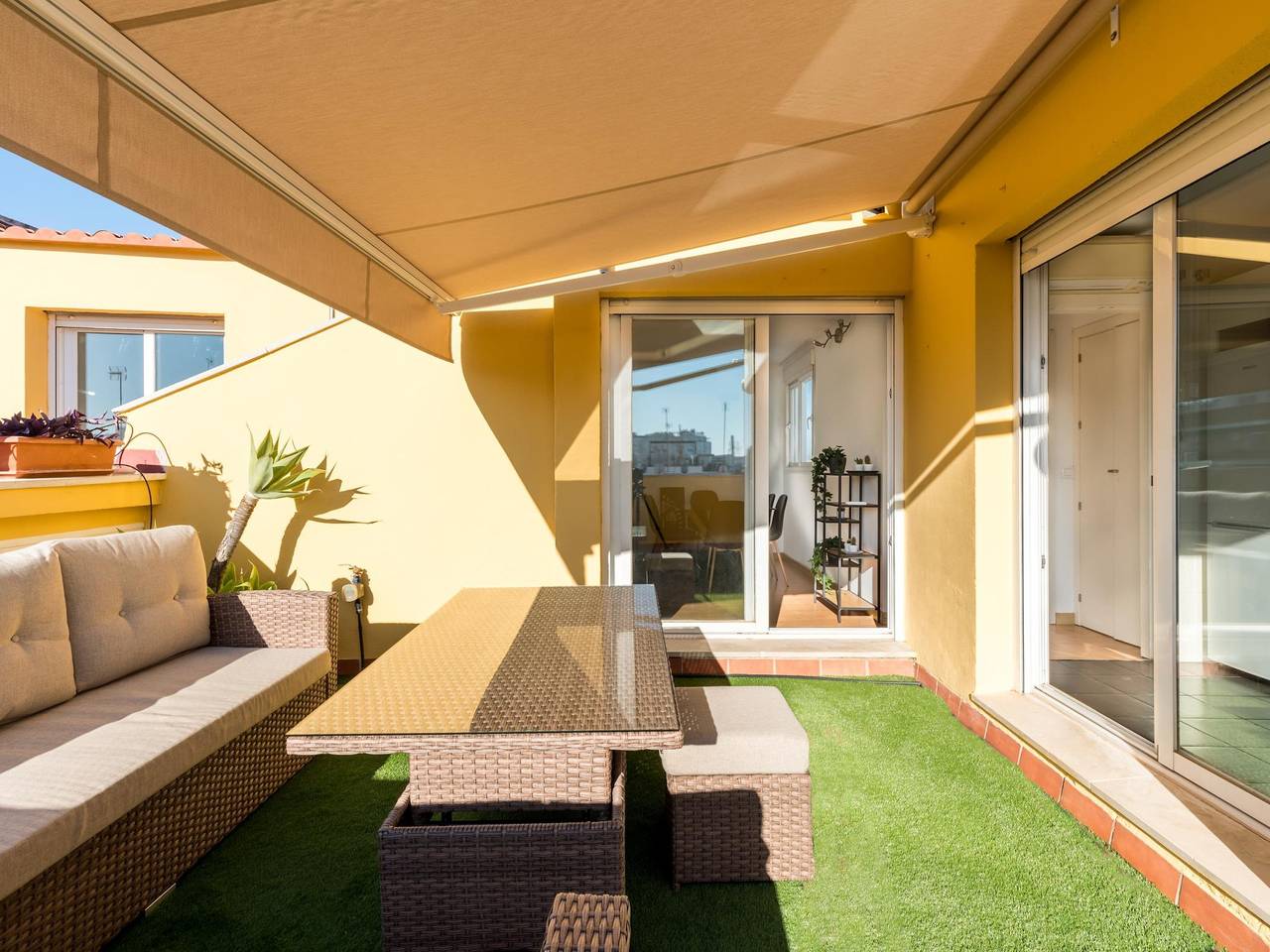 Apartamento vacacional entero, Rd2 Aparcamiento Incluido Triana Terraza Privada 3D & 2Bñ in Central Seville, Sevilla