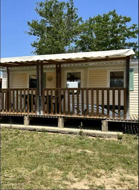 Camping pour 4 personnes, avec Piscine