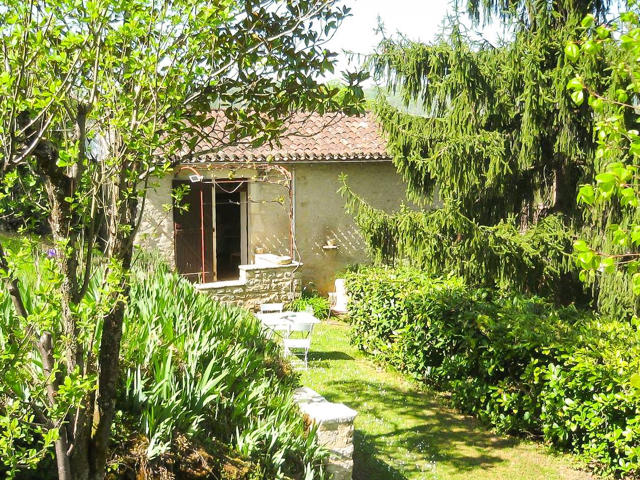 Gîte für 2 Personen mit Garten in Albas, Lot