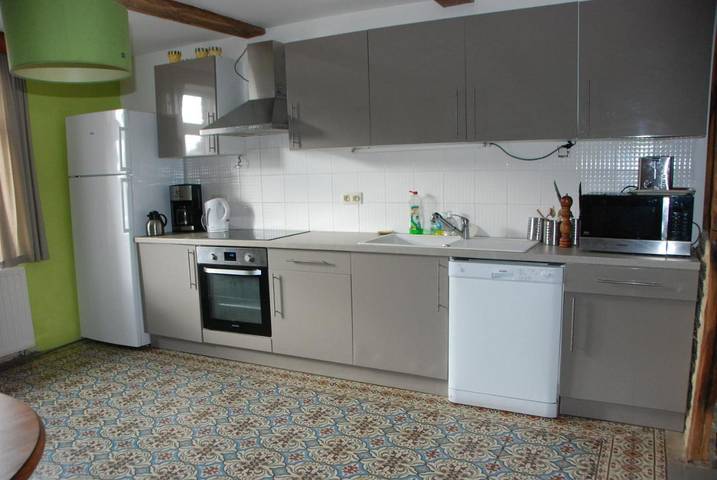 Location de vacances pour 28 personnes, avec jardin et terrasse, animaux acceptés dans Bourseigne-Vieille - 3