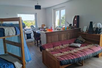 Gîte pour 20 Personnes dans Huelgoat, Parc naturel régional d'Armorique, Photo 3