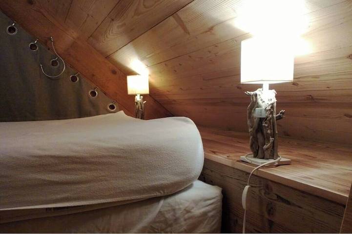 Gîte pour 4 personnes, avec jardin à Dingy-Saint-Clair - 2