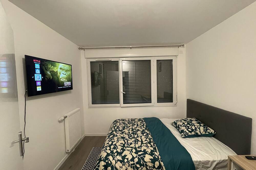 Apartamento entero, New cosy apartment with two bedrooms one bathroom and kitchen both full equiped in Villemomble, Sena-Saint Denis
