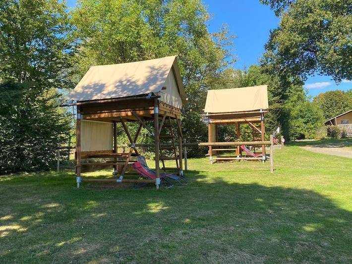 Glamping Sainte Suzanne  - Tente 2 personnes - Tente Bivouac - sanitaires communs in Le Ribay, Mayenne