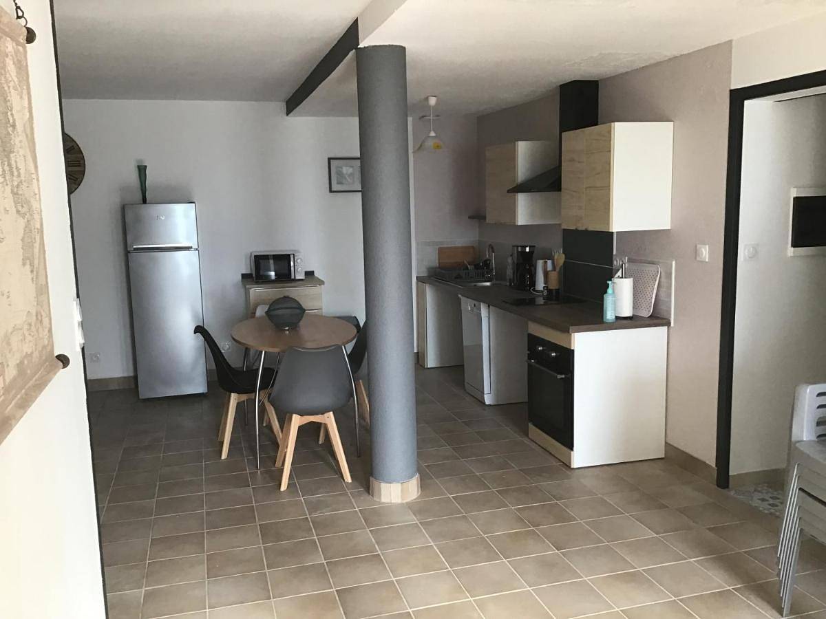 Two-Bedroom House in Vergt, Périgord Blanc
