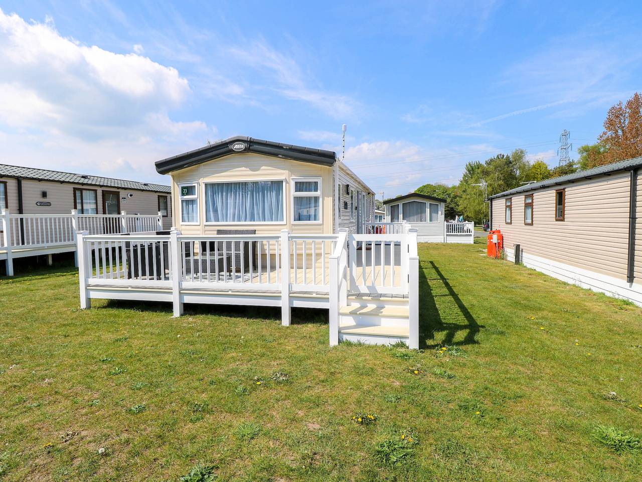 Oakley Retreat in Fritton and Saint Olaves, Great Yarmouth