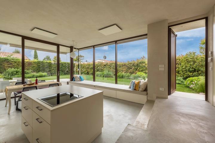 Villa für 5 Personen, mit Kinderpool und Garten sowie Seeblick am Gardasee - 3