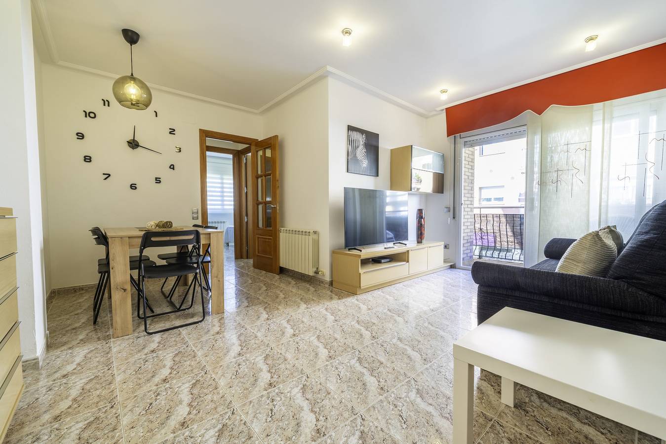 Apartamento entero, Homeholidaysrentals Coquette - Costa Barcelona in Pineda de Mar, Costa del Maresme