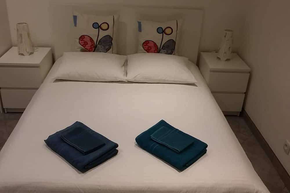 Acogedor apartamento con acceso la piscina, vista despejada al valle, tranquilo in Garéoult, Región Brignoles