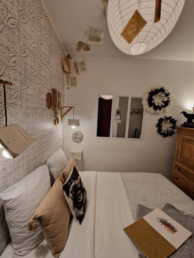 Double Room with Private Bathroom in Talence, Région de Bordeaux