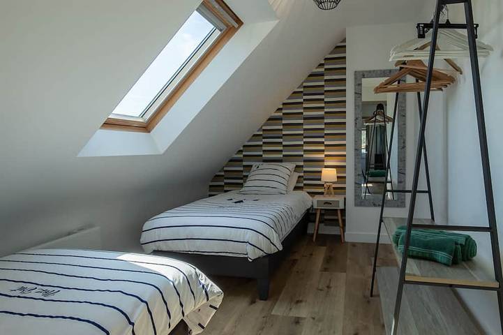 Location de vacances pour 6 personnes, avec piscine et jardin à Guimaëc - 4