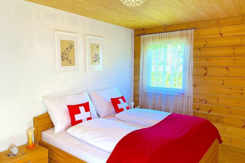 Ganze Wohnung, Swisshut Stunning Views Alps & Lake - Apart. Felden in Sigriswil, Thunersee