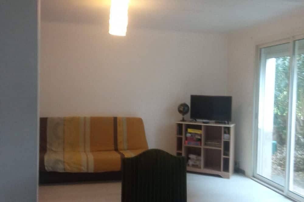Family house, terrace, sleeps 9 + 1 baby, tv in Prades (Perpiñan), Región de Prades (Francia)