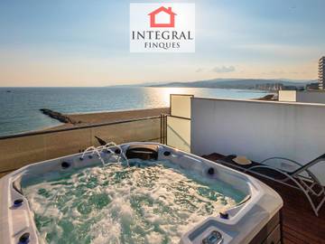 Gîte pour 6 personnes, avec balcon et jacuzzi à Palamós