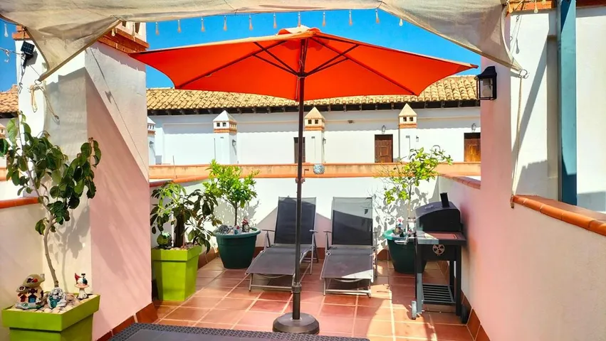 Appartement de vacances pour 5 personnes, avec vue ainsi que jardin et piscine, animaux acceptés - 1