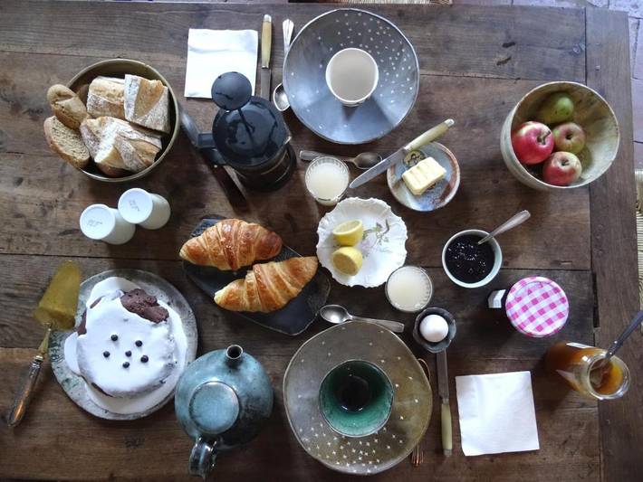 Chambre d’hôte pour 4 personnes, avec vue et jardin, adapté aux familles à Saint-Sauveur-en-Puisaye - 2