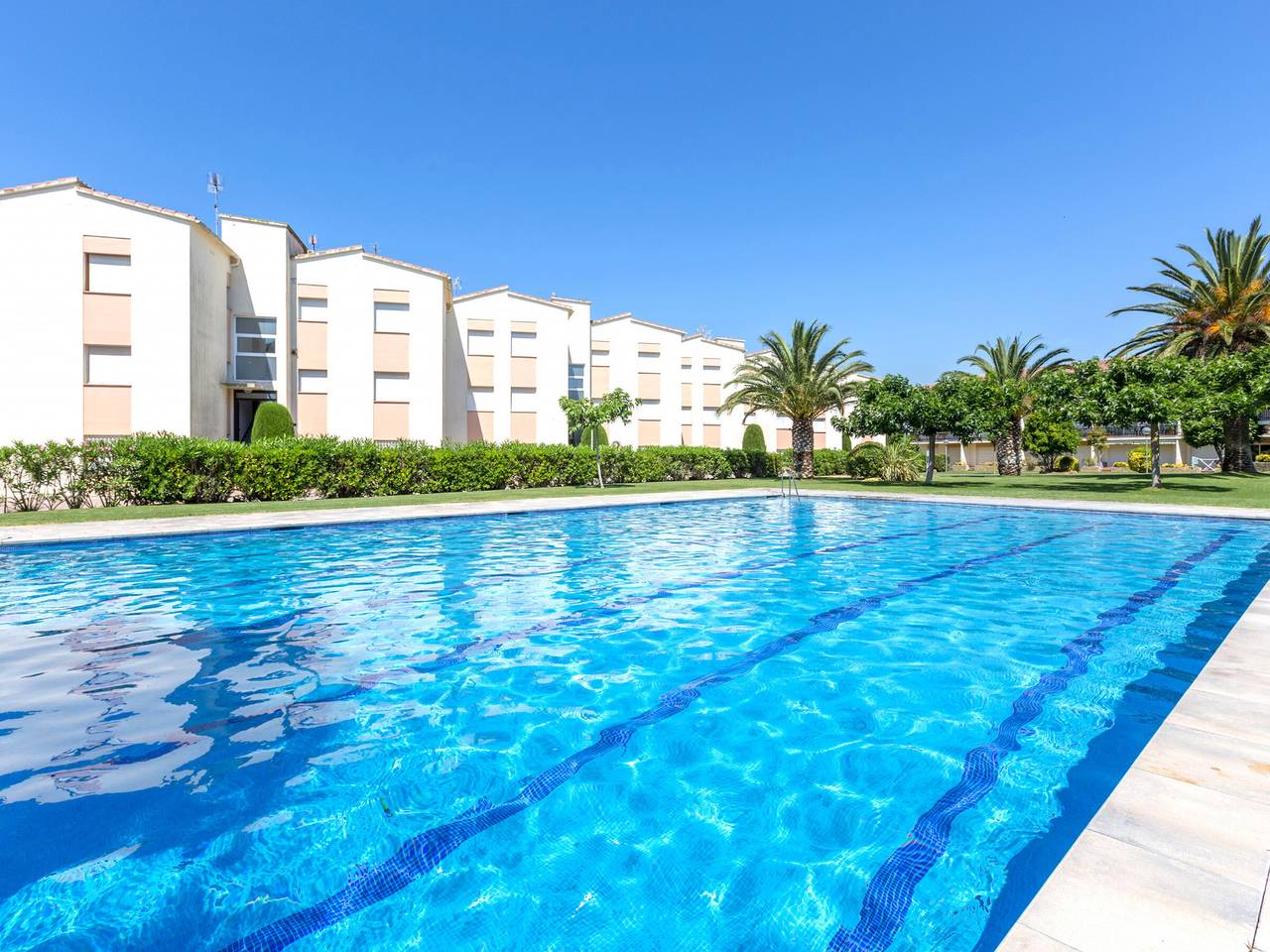 Entire apartment, Charming 2-Br Apartment in Calella de Palafrugell with Pool, Terrace & Near the Beach in Calella de Palafrugell, Palafrugell