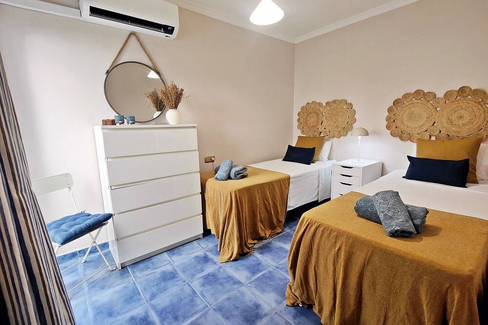 Entire apartment, Ap420 Carabeo Casa Pepa in Nerja Centre, Nerja