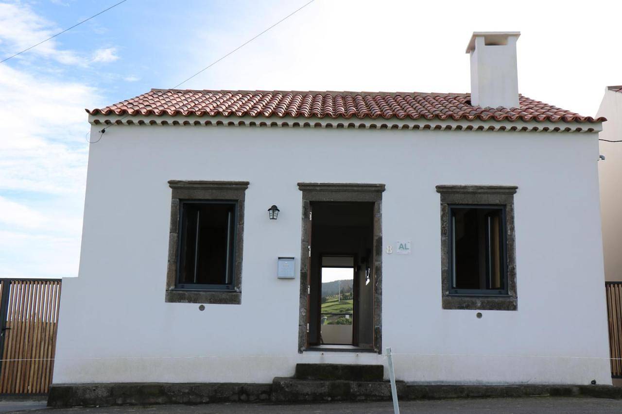 Suite with Sea View in São Miguel Island, Algarvia