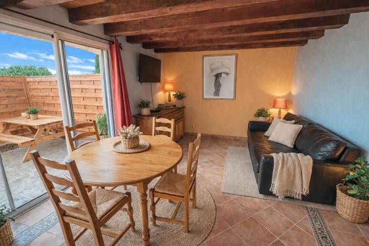 Location de vacances pour 4 personnes, avec jardin et terrasse ainsi que piscine et jacuzzi à Monbazillac - 4