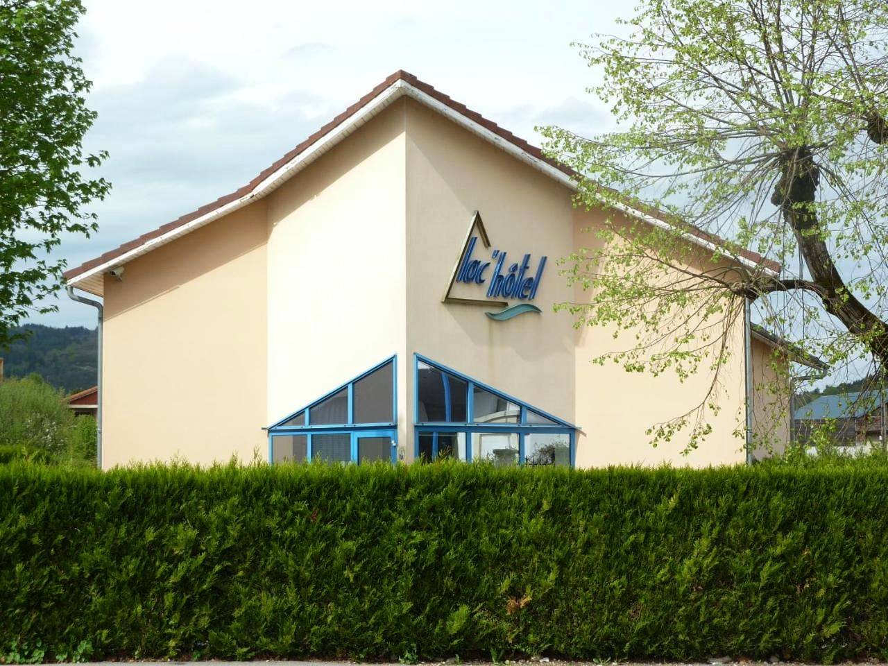Double Room in Montréal-la-Cluse, Nantua