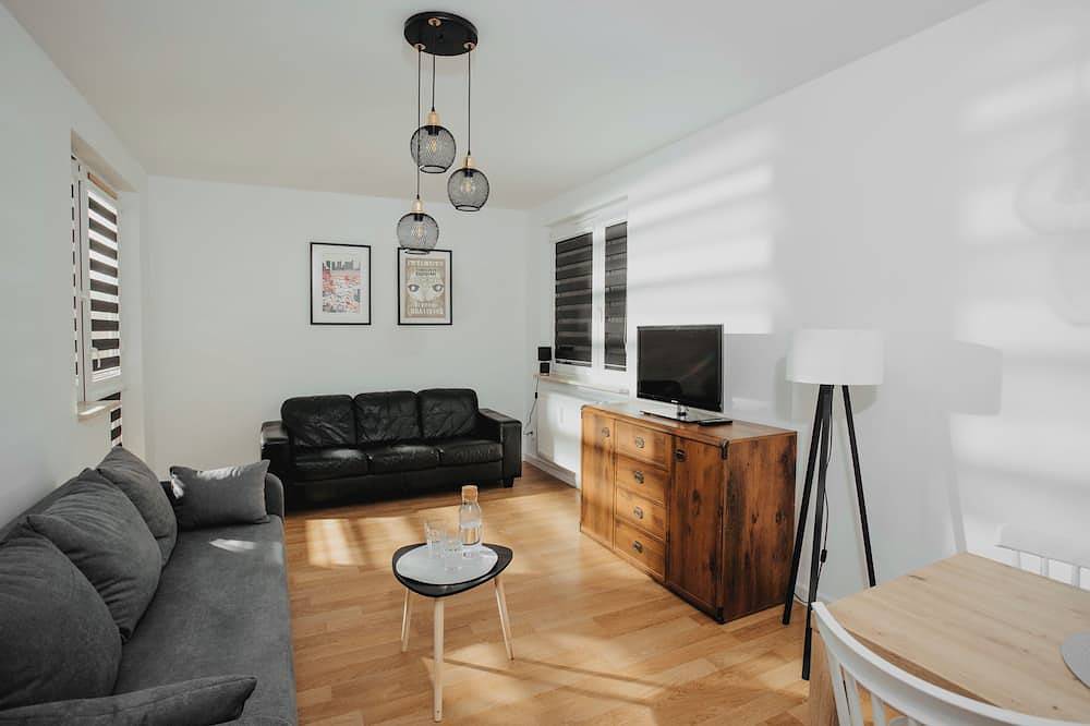 Ganze Wohnung, Charming 2-bedroom condo with Wifi in Łódź in Łódź, Region Lodz