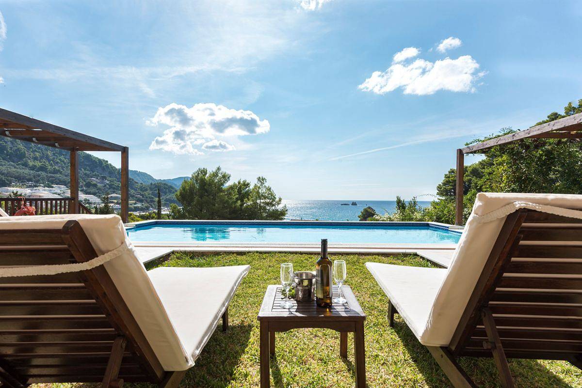 Διαμερίσματα Διακοπών για 4 Άτομα σε Γλυφάδα (Κέρκυρα), Κέρκυρα