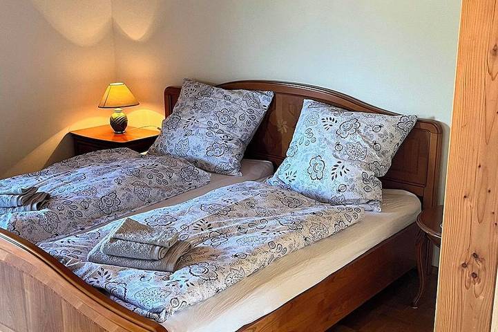 Ganze Wohnung, Gemütliche, 1-Zimmer-Wohnung mit großem Balkon und Bergblick im Voralpenland in Bad Aibling, Landkreis Rosenheim