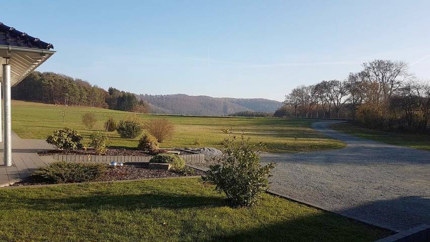 Ferienwohnung für 8 Personen, mit Terrasse und Garten sowie Ausblick in Korbach - 3