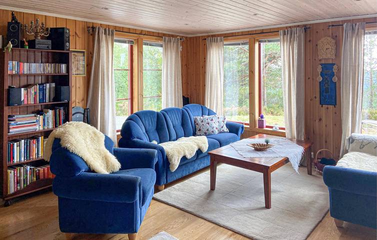 Ferienhaus für 6 Personen mit Terrasse in Åmli