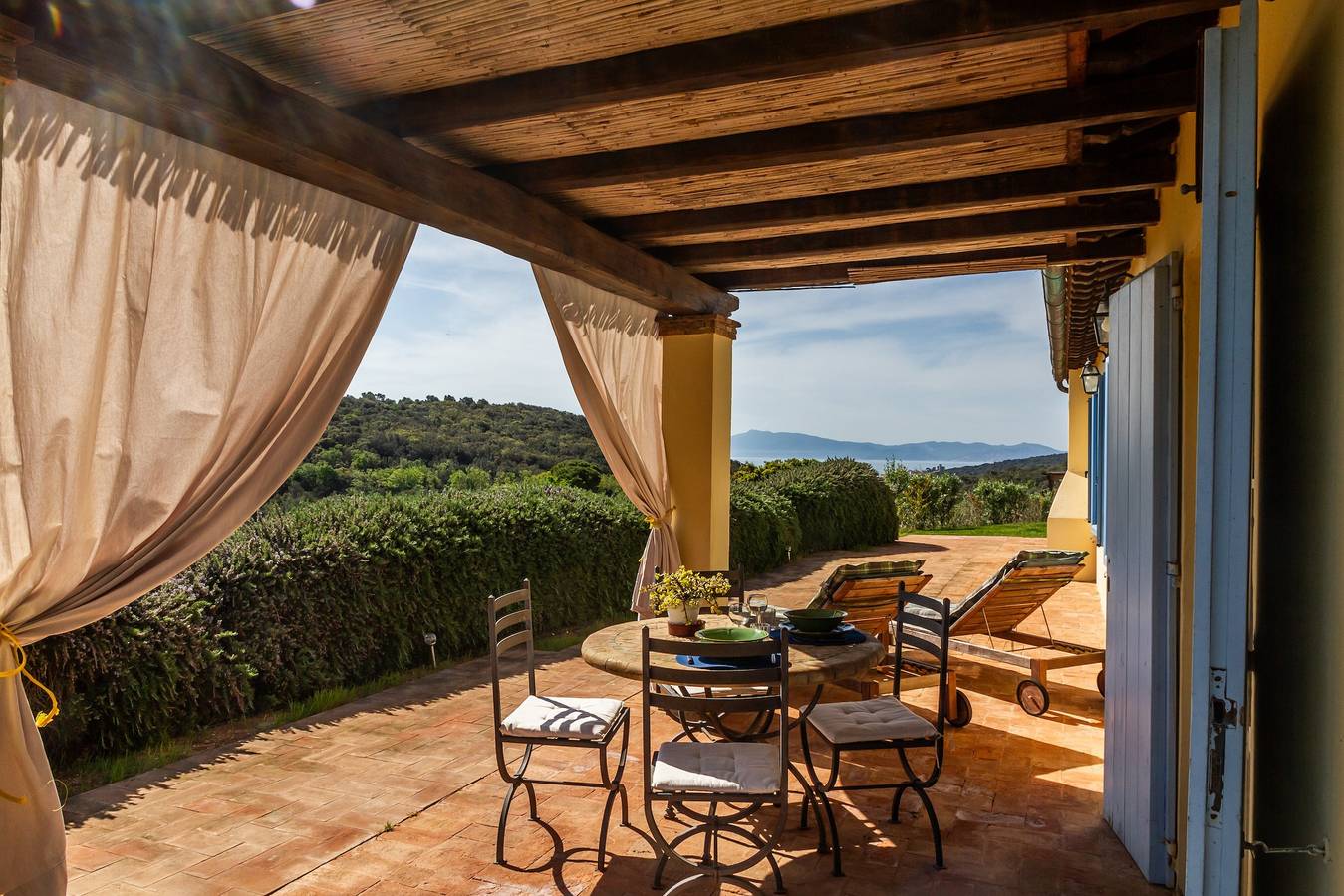 Apartamento entero, Apartamento 'Casa Marino' con vistas al mar, Wi-Fi y aire acondicionado in Orbetello, Parco naturale della Maremma