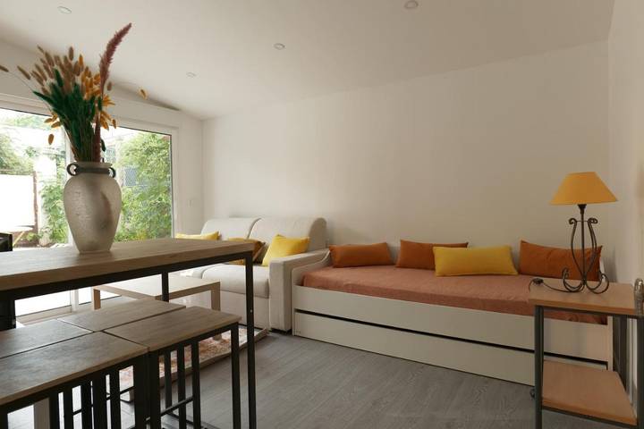 Gîte pour 4 personnes, avec jardin et terrasse, animaux acceptés à Chaville - 2